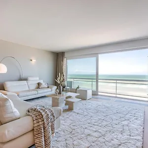 Huswell - With Stunning Sea View In Appartement